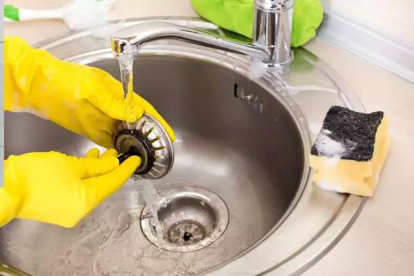 How to Clean Kitchen Sink Drain Pipe